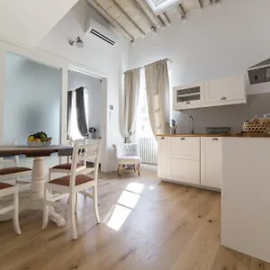 Station Lovely Apartamento