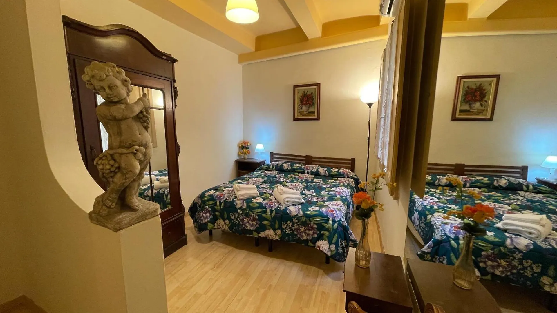 Apartment Corte 1 Florence Italy